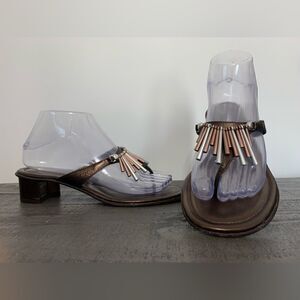 Super Cute Amalfi Bronze Sandals | Low Heel | Women’s Size 7M